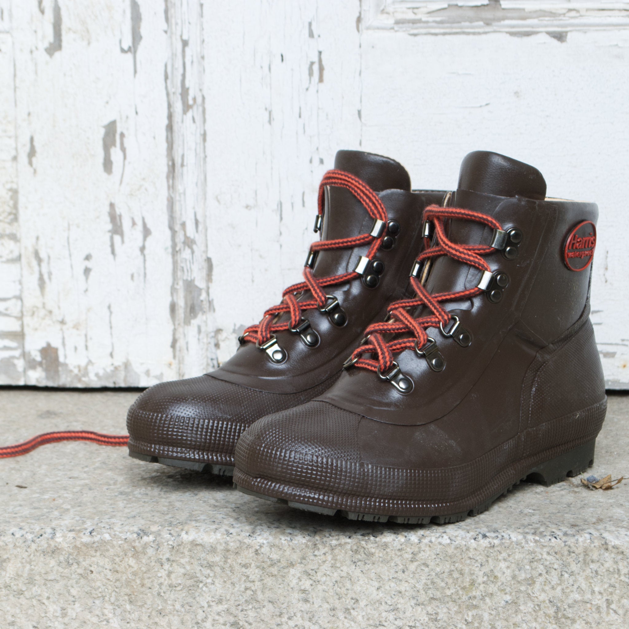 Harris Dryboot lace up rubber ankle boots are 100% waterproof and built to last. 